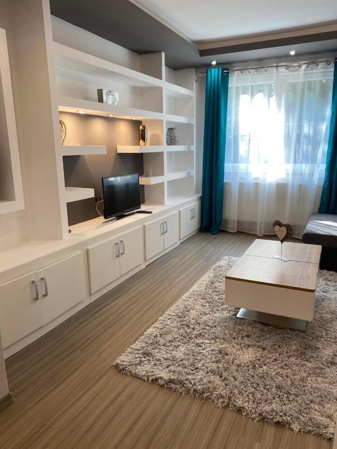 Gabrielle2 apartman Debrecen Esterno foto